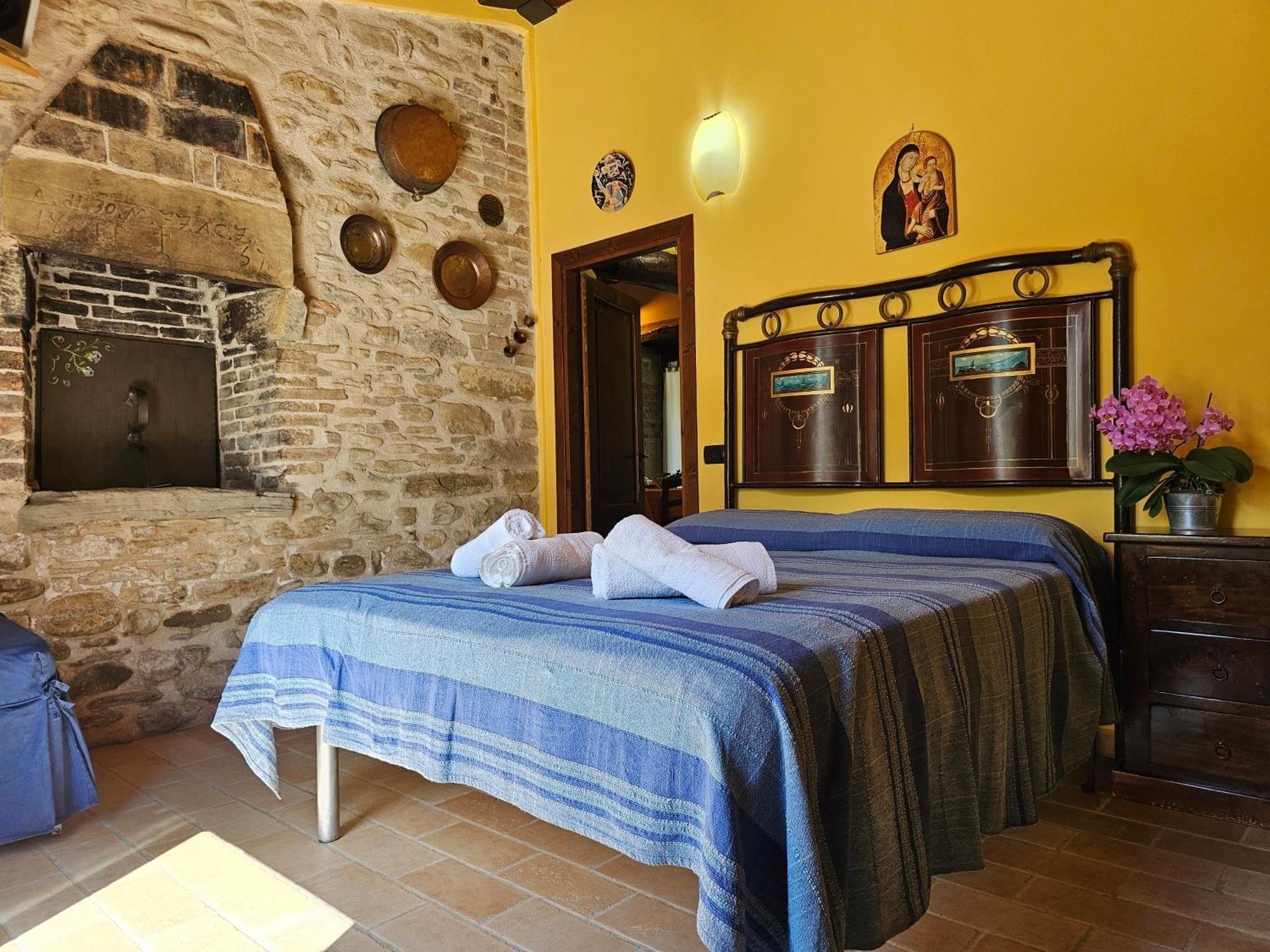 Agriturismo Ca Serrantonio - Ferri Appartamento Puccini Urbania Zewnętrze zdjęcie